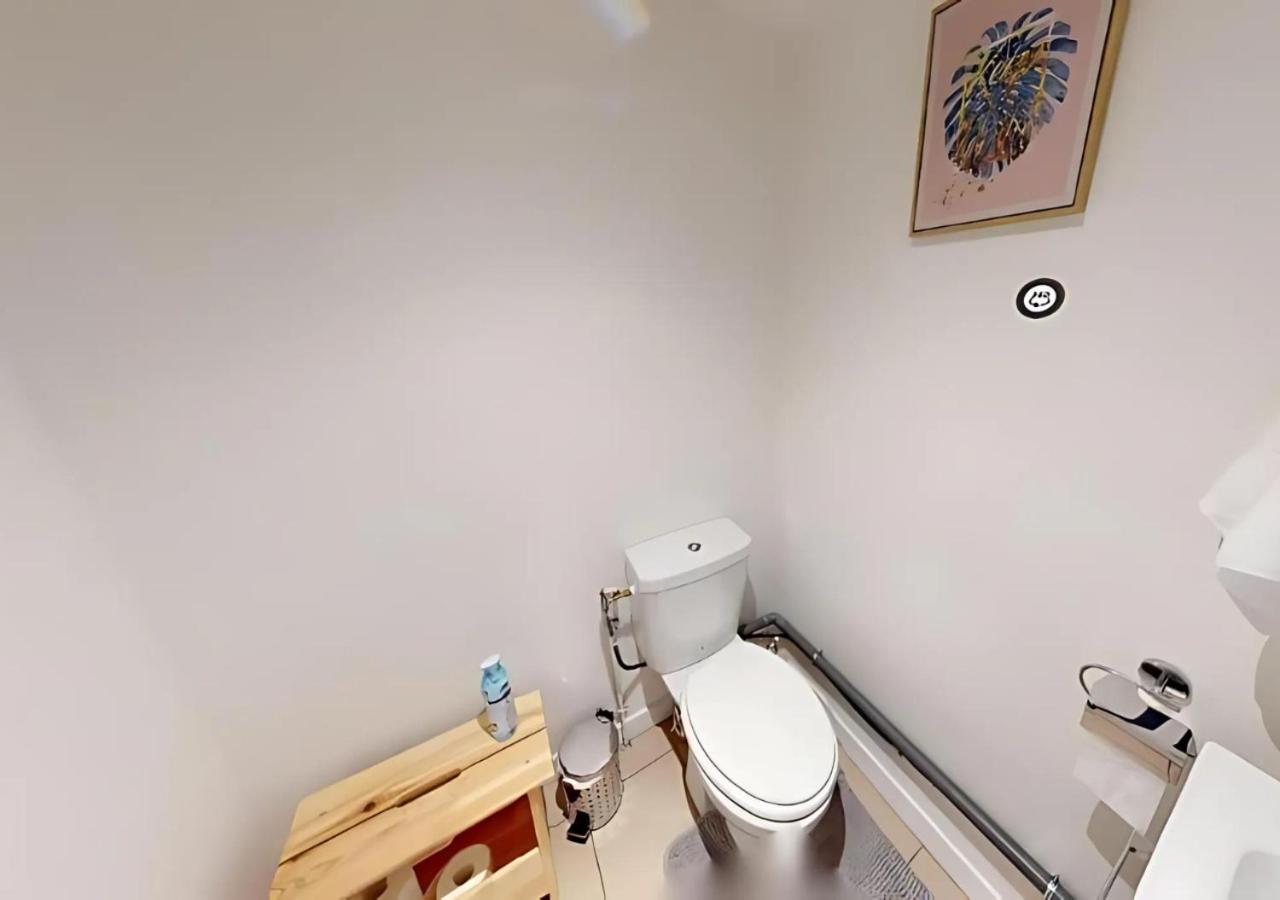 Live Like A Local Stylish 2Br With Balcony & Parking Apartment Saint-Denis  Exterior foto
