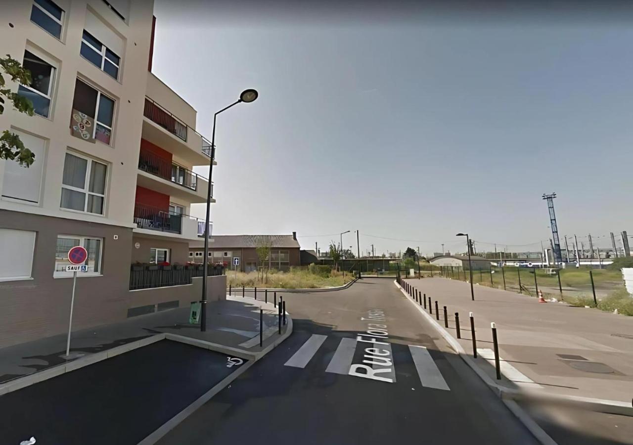 Live Like A Local Stylish 2Br With Balcony & Parking Apartment Saint-Denis  Exterior foto